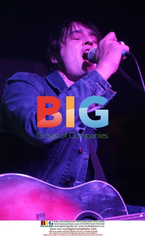 Pete Doherty Performs in Darlington
