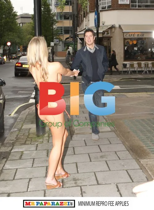 Vernon Kay Spotted Running Late For Radio 1 Show