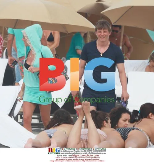 Andrei Arshavin and Wife at Beach