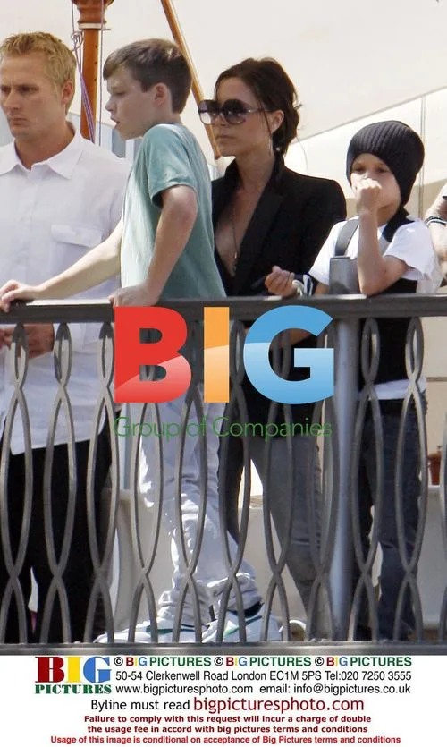 Beckham Family Attends Jonas Brothers Concert