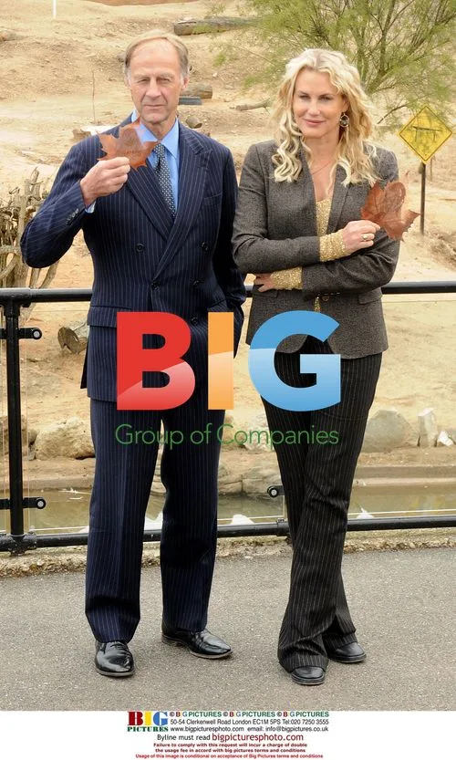 Daryl Hannah and Sir Ranulph Fiennes at London Zoo