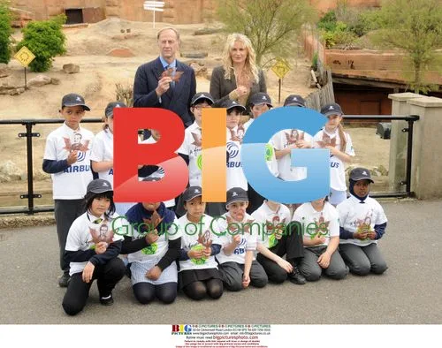 Daryl Hannah and Sir Ranulph Fiennes at London Zoo