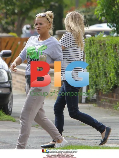 Kerry Katona Finds Pub Fully Booked