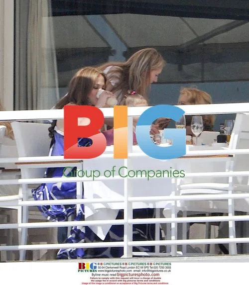 Jennifer Lopez with Marc Anthony and Emme