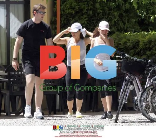 Jose Mourinho Goes Shopping with Family in Switzerland