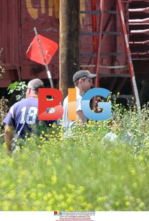 Robert Pattinson on 'Water For Elephants' Set