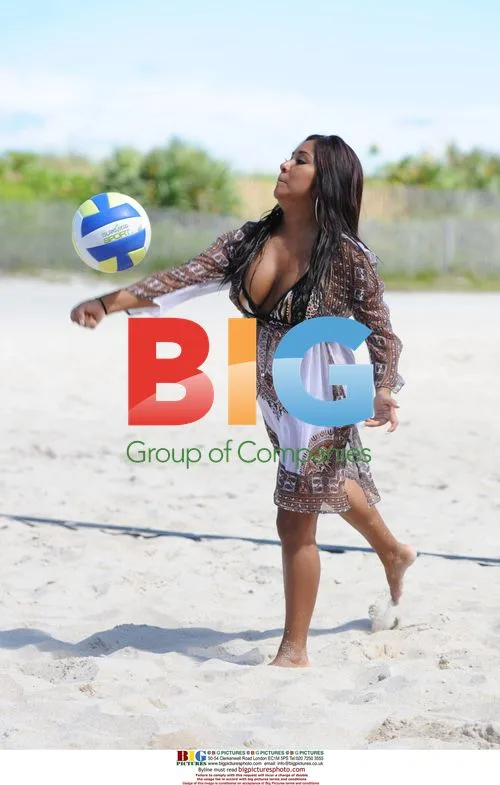 Jersey Shore Stars Chilling on Miami Beach