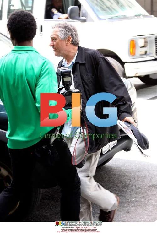 Robert De Niro Argues with Photographer
