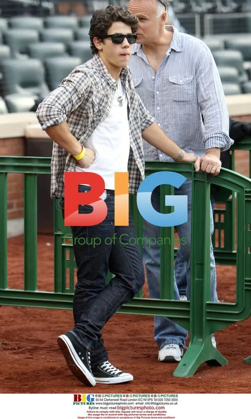 Nick and Joe Jonas at Mets vs Yankees Game