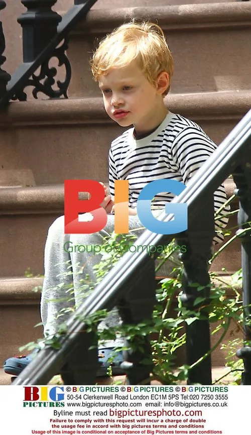 Liv Tyler & Son Milo Leaving NYC Home