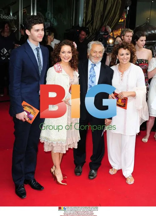 Julia and Nadia Sawalha at Royal Premiere