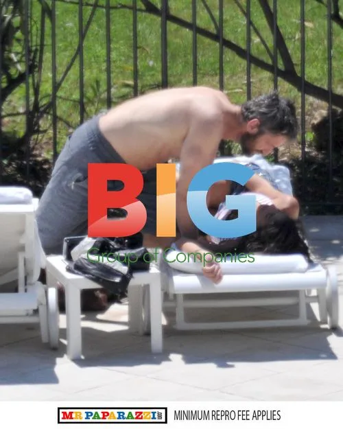 Gerard Butler Enjoys Intimate Moment with Laurie Cholewa