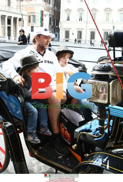Russell Crowe and Family in Rome