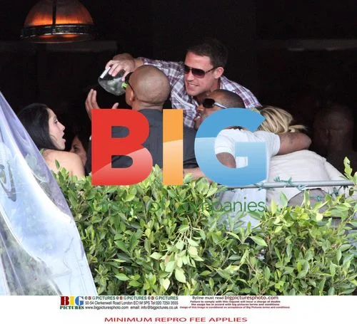 Wayne Bridge parties with friends in LA