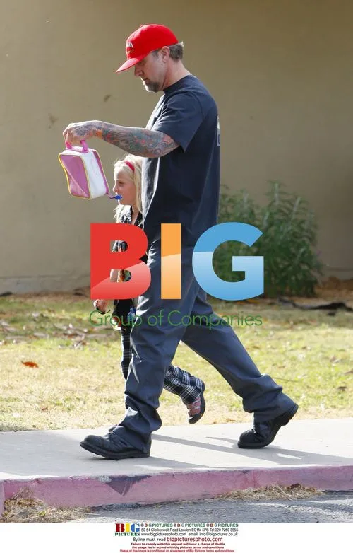Jesse James Dropping Off Kids