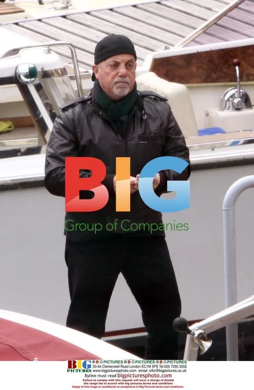 Billy Joel and Alexis Roderick Sightseeing in Como