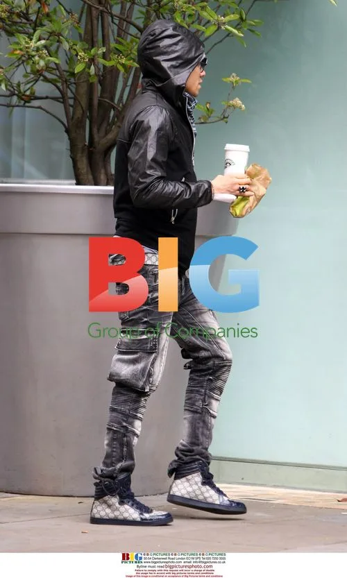 Taboo Grabs Coffee in London