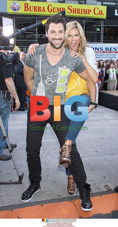 Erin Andrews and Maksim Chmerkovskiy on 'Good Morning America'