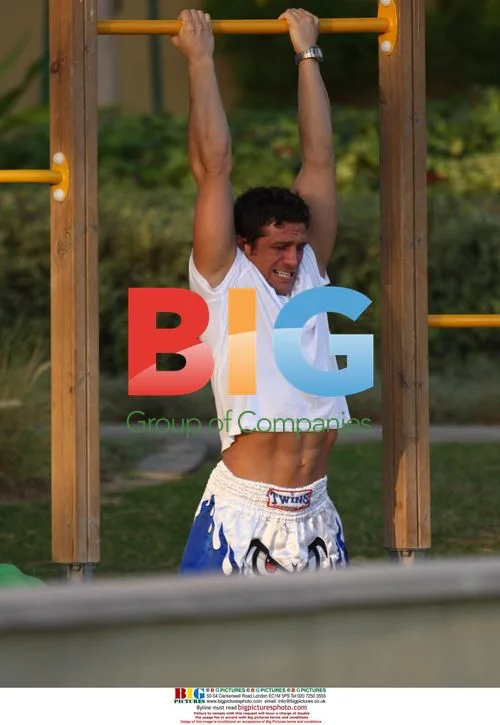 Alex Reid Training on Beach