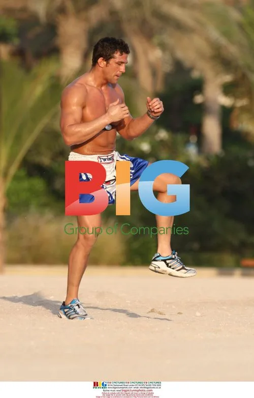 Alex Reid Training on the Beach