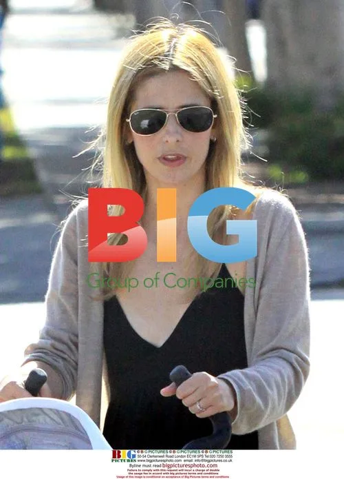 Sarah Michelle Gellar and daughter in Brentwood