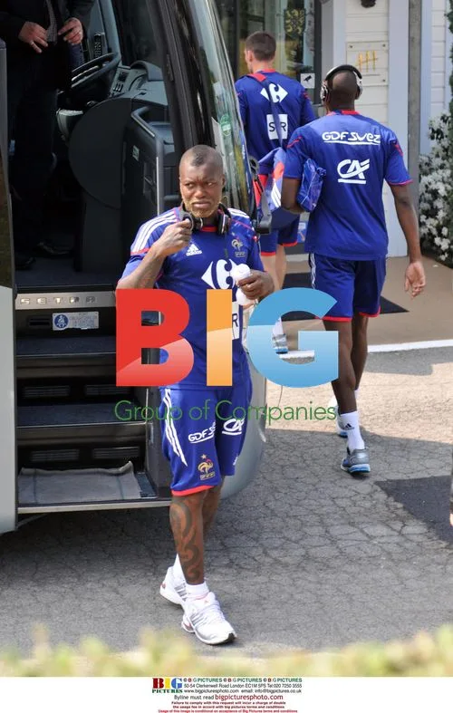 French Football Team Departs for World Cup 2010