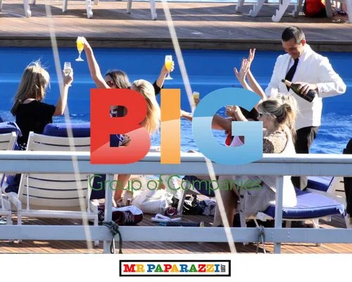 Liam Gallagher and Friends Vacation in Italy