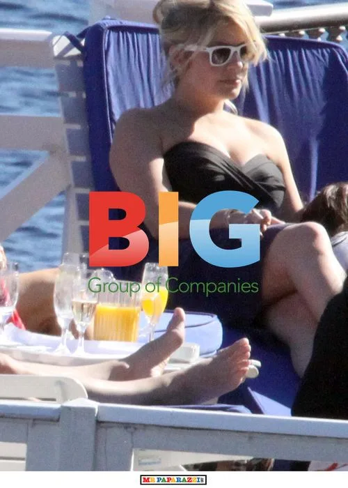 Liam Gallagher and friends on holiday in Italy