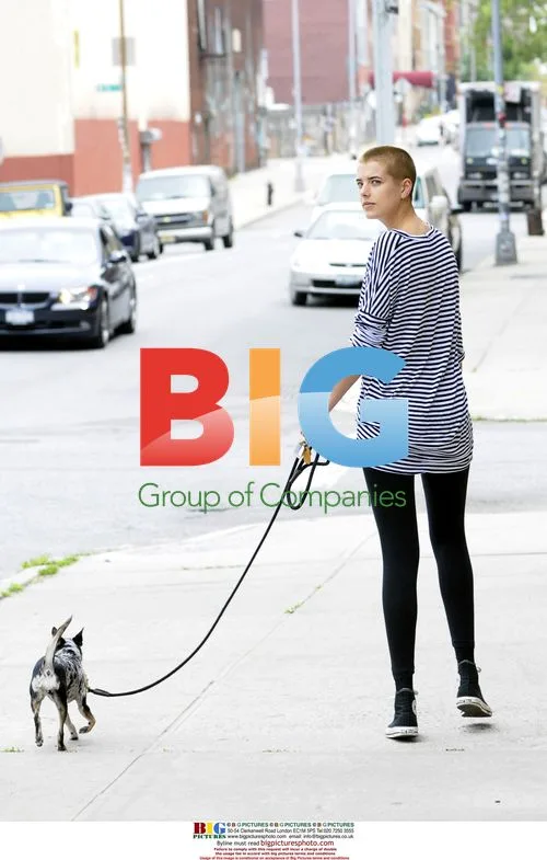 Agyness Deyn walks dog in NYC