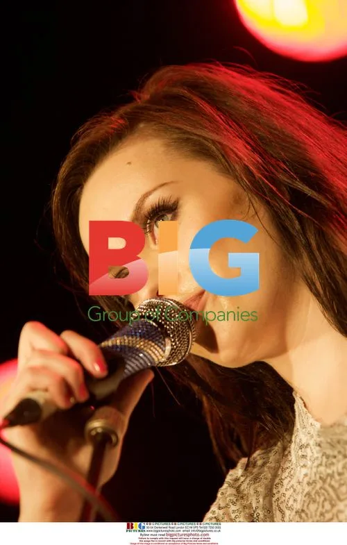 Amy Macdonald Performs at London Venue