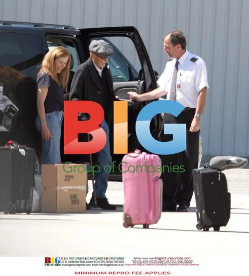 Dennis Hopper Boards Private Jet