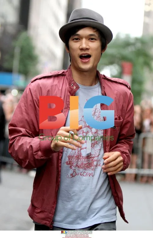 Harry Shum Jr. meets fans backstage