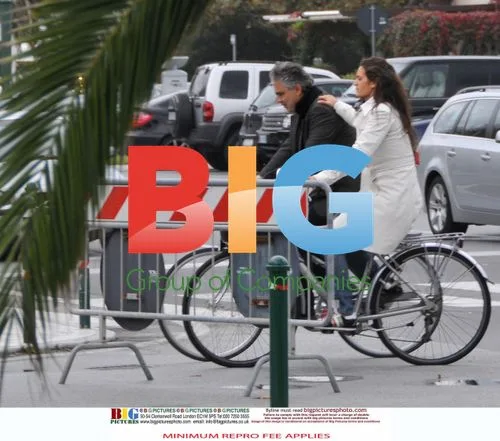 Andrea Bocelli with girlfriend and son