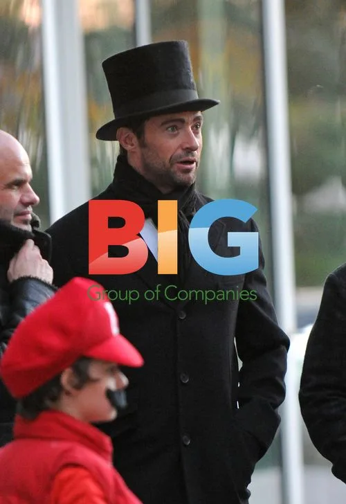 Hugh Jackman Trick-or-Treating with Kids