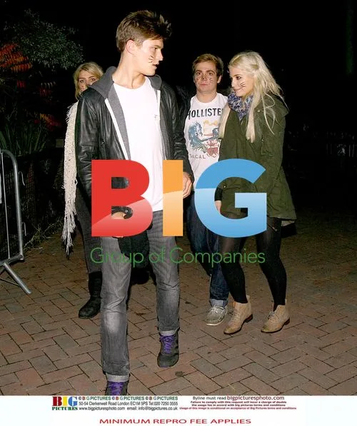 Pixie Lott and Family at Thorpe Park