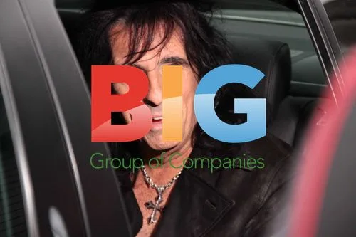 Alice Cooper Leaves Day Break Studios