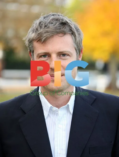 Zac Goldsmith with Roz Savage on Richmond Green