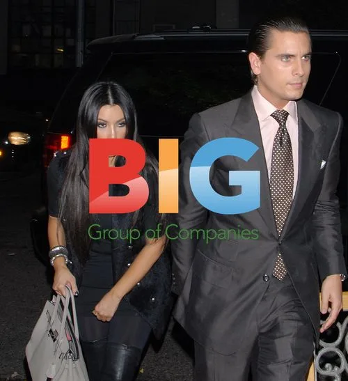 Kardashians Enter Hotel in Downtown Manhattan