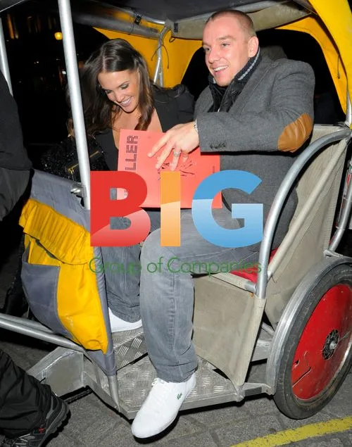 Danielle Lloyd and Jamie O'Hara PDA