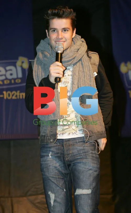 Joe McElderry Celebrates Guy Fawkes in Newcastle