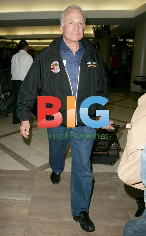 Buzz Aldrin and Wife at LAX
