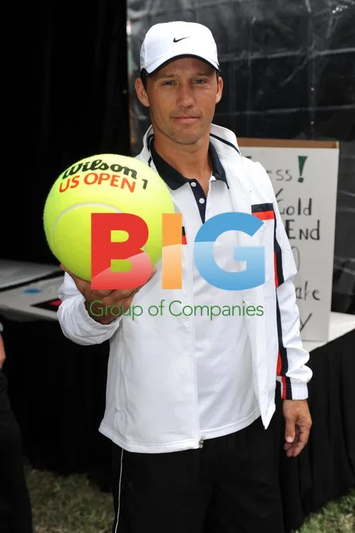 Jeffrey Donovan at 2010 Chris Evert/Raymond James Tennis Classic