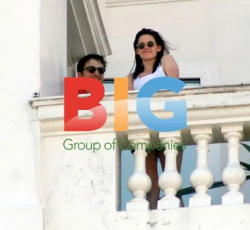 Robert Pattinson and Kristen Stewart on Twilight Set, Brazil