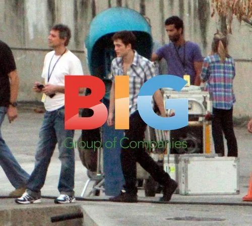 Pattinson and Stewart on Twilight set in Rio