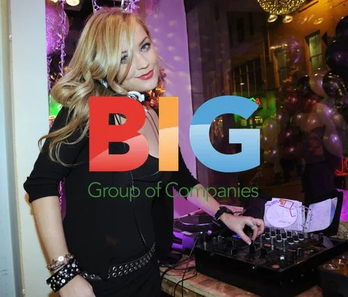 MTV's Laura Whitmore DJs in Dublin
