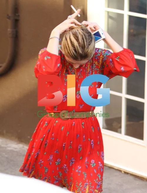 Mischa Barton at Warren Tricomi Salon