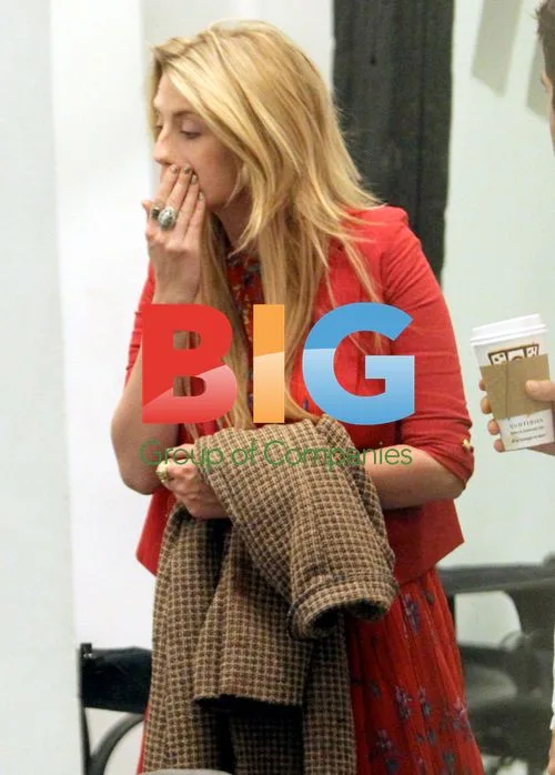 Mischa Barton at Warren Tricomi Salon