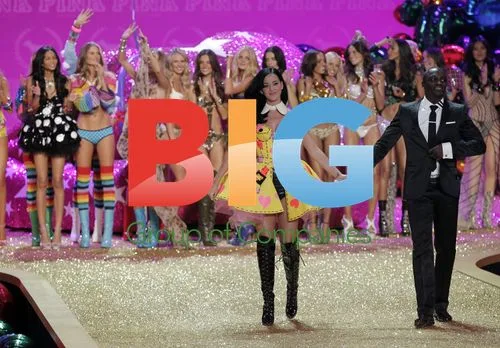 Katy Perry and Victoria's Secret Models at Runway