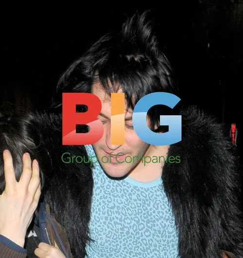 Noel Fielding Exits London Club