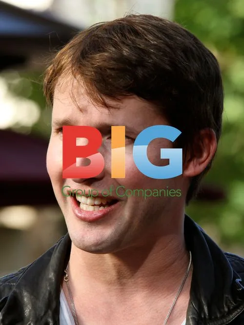 James Blunt Performs New Songs